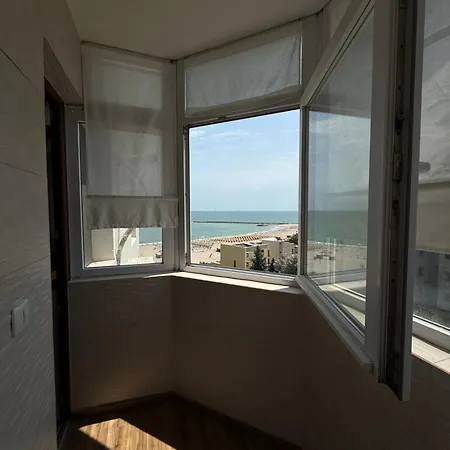 Apartment Oaza De Lux Constanţa